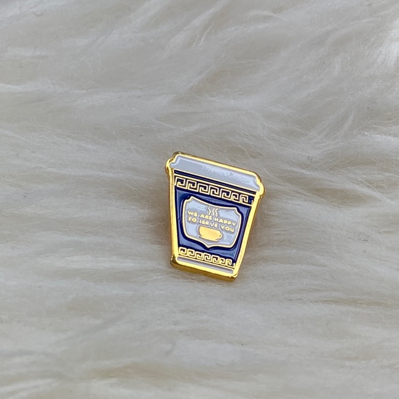 NYC coffee enamel pin - Picture 2 of 4